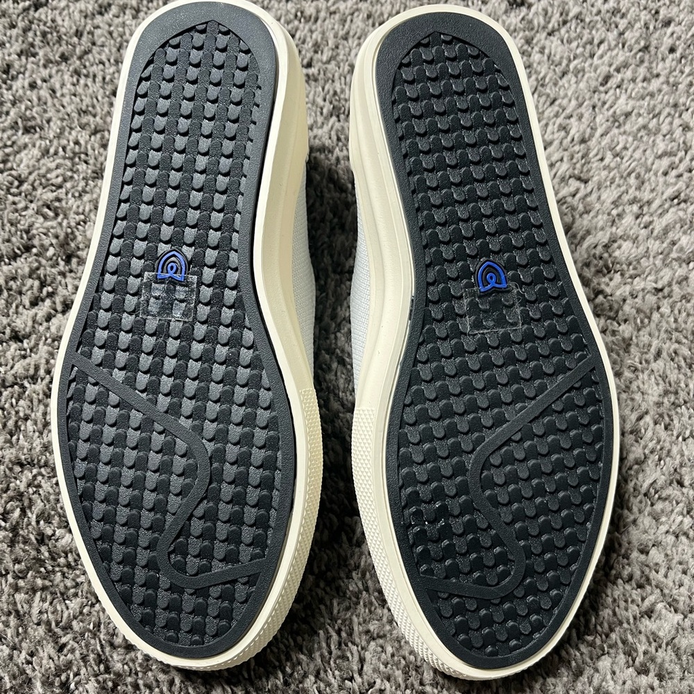 Rothy’s The City Slip-On Sneaker Women’s Size 6 Ash Grey New Sold Out Style - Picture 2 of 6